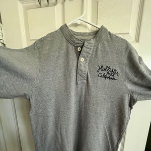 Hollister | Extra Large | Grey Long Sleeve Shirt | Like New